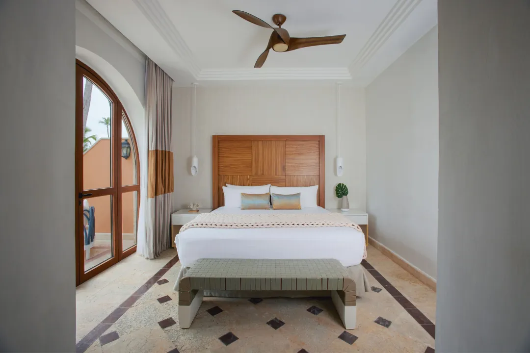 Beachfront Junior Suite - King Bed