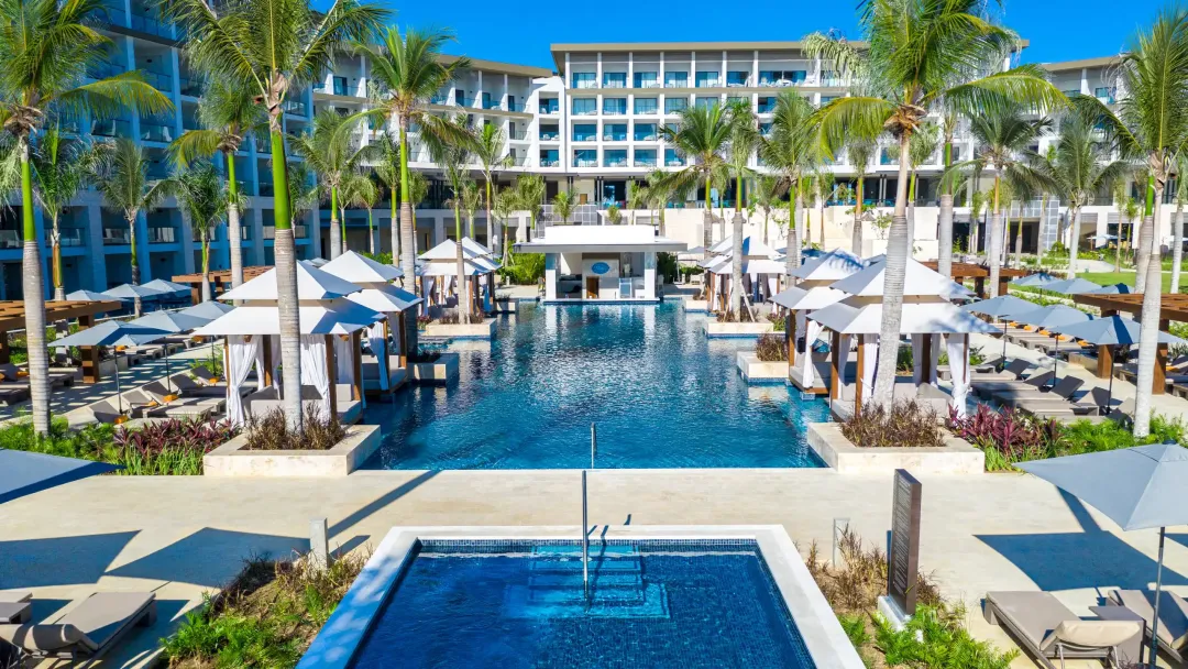Hyatt Zilara Cap Cana - Club Pool
