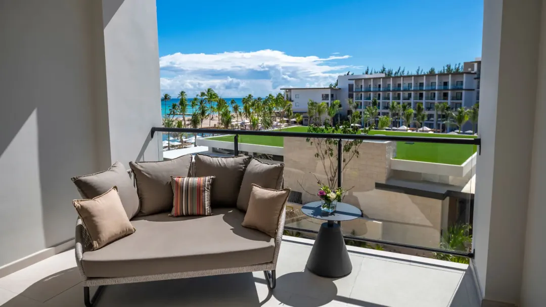 Ocean View Junior Suite King - Balcony