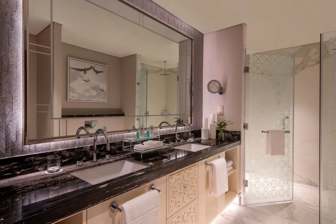 The St. Regis Marsa - One Bedroom Suite -Bathroom