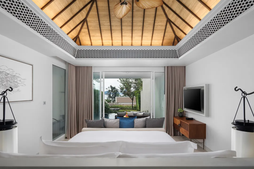 Banyan-Tree-Krabi-Wellbeing-Sanctuary-Pool-Suite-King-Bed