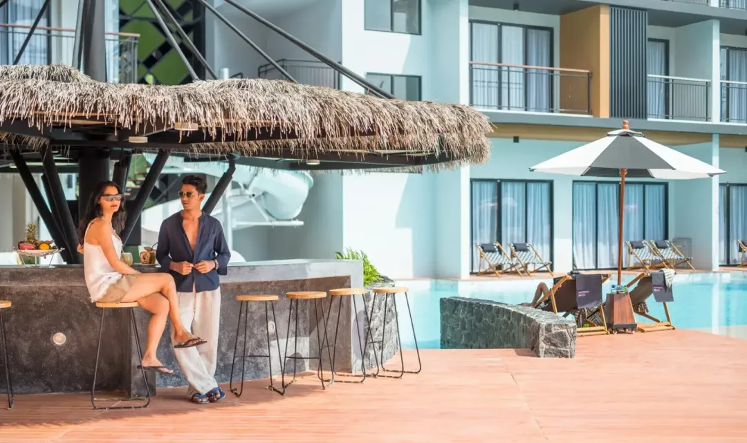 Sea-Seeker-Krabi-Resort-Pool-Bar