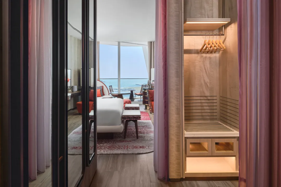 W-Dubai-Mina-Seyahi-Deluxe-Harbour-View-Room-Detail