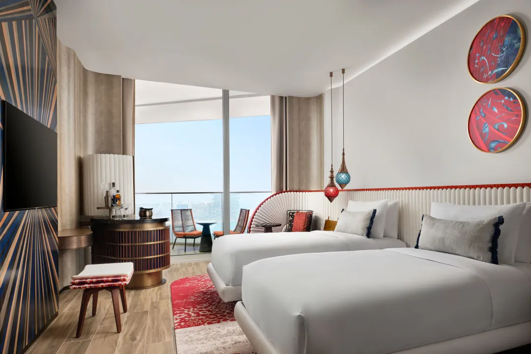 W-Dubai-Mina-Seyahi-Premier-Deluxe-Sea-View-Room-Twin-Beds-Detail