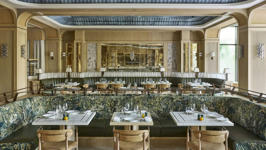 Four-Seasons-Dubai-Shai-Salon-and-Terrace