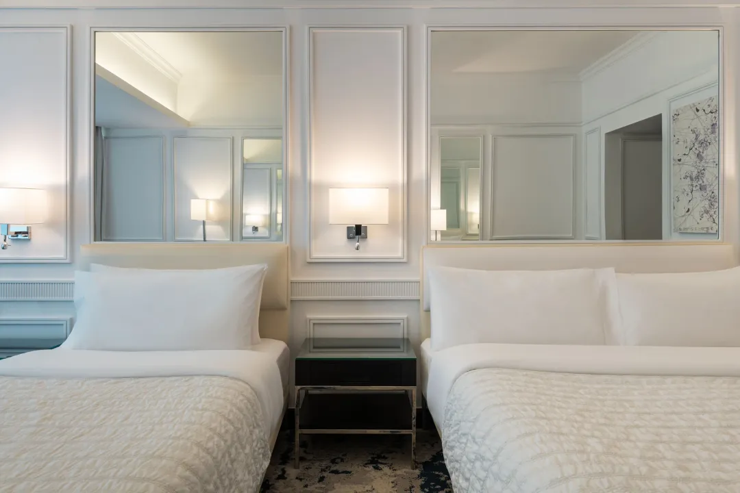 Le-Meridien-Mina-Seyahi-Beach-Resort-and-waterpark-Family-Room-Twin-Beds