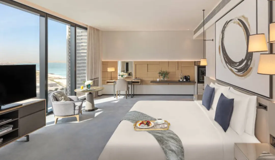 Address-Beach-Resort-Dubai-Premier-Marina-City-View-Room-King-Bed