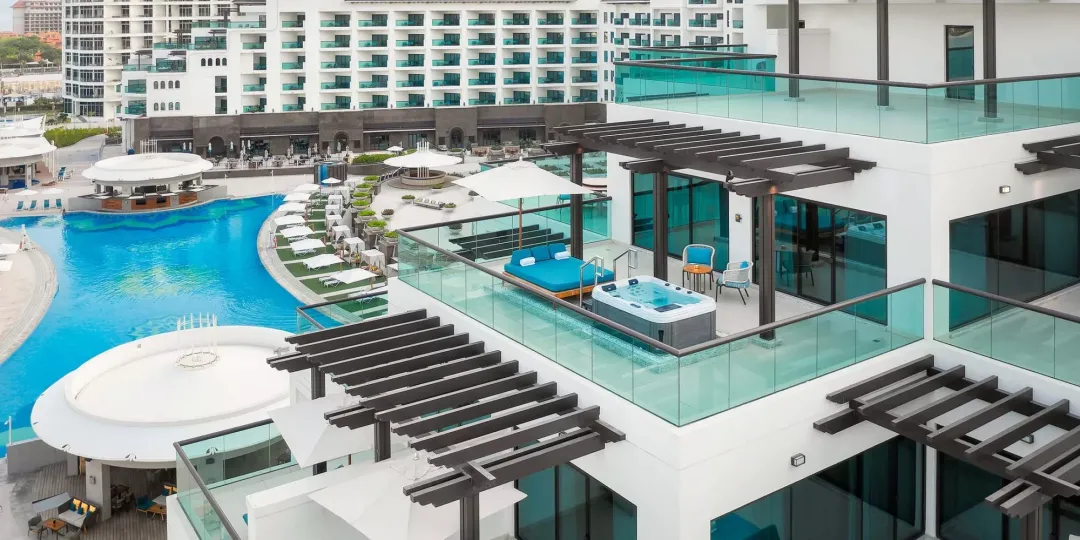 Taj-Exotica-Dubai-Exotica-Suite-Sea-View-with-Open-Jacuzzi-Balcony