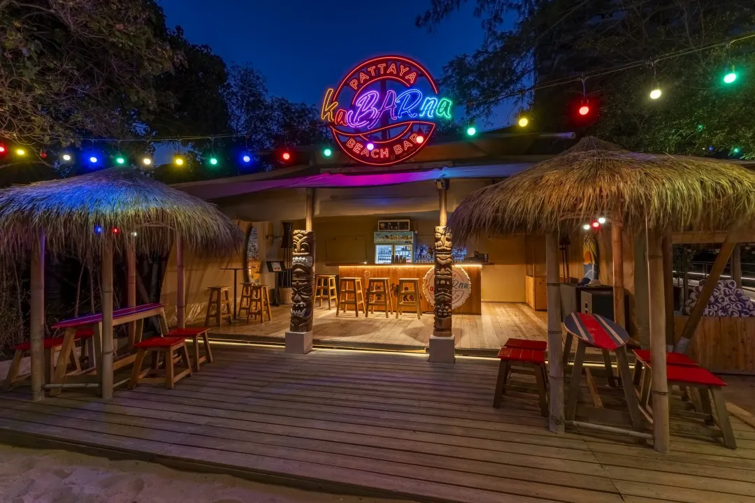 Bayphere-Hotel-Pattaya-Bar