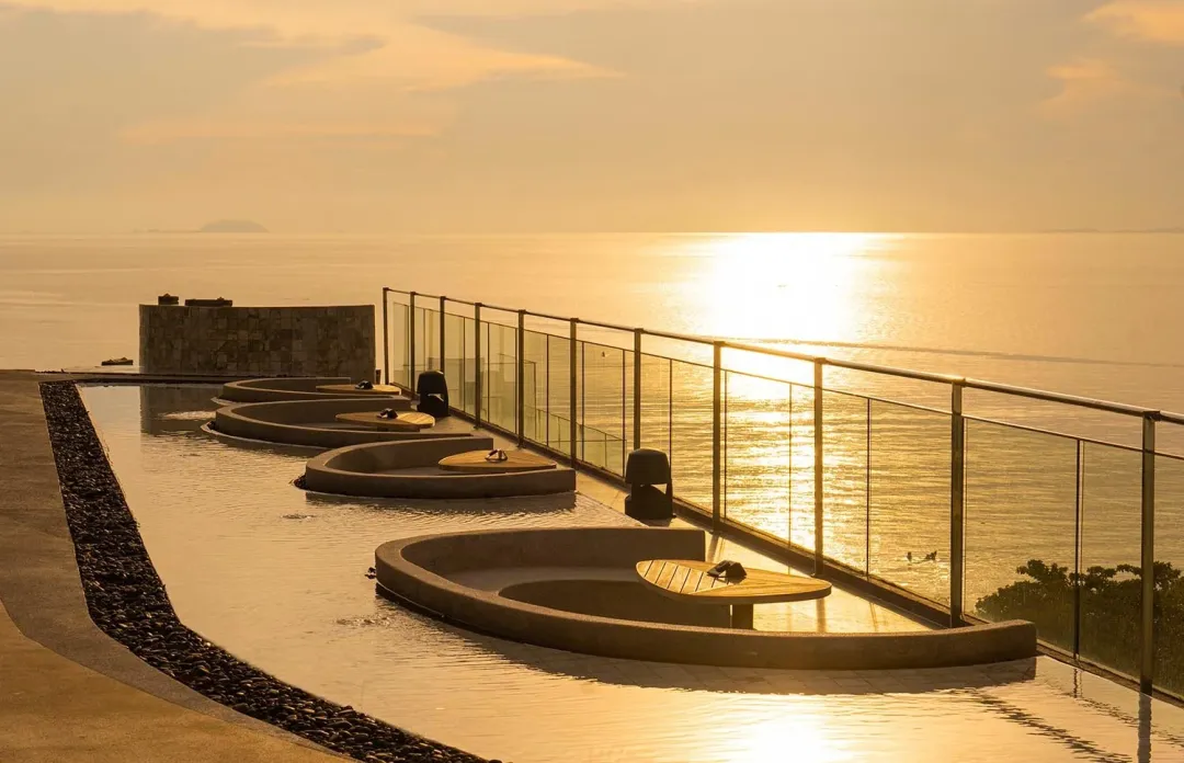 Bayphere-Hotel-Pattaya-Terrace-View