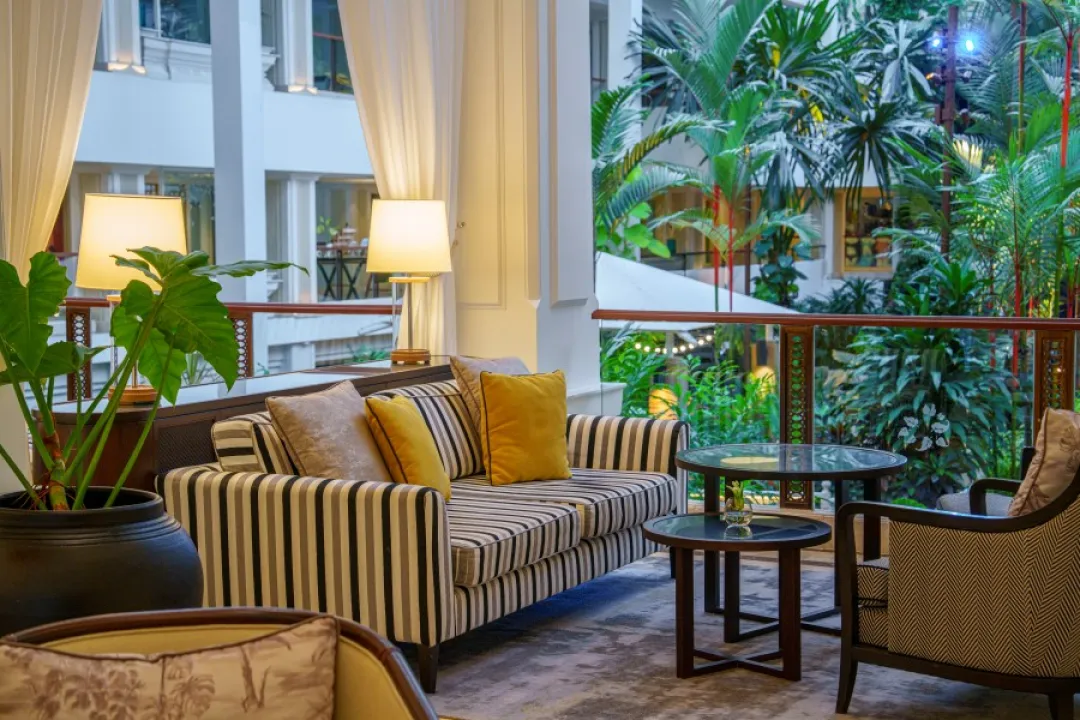 Dusit-Thani-Pattaya-Hotel-Converstary