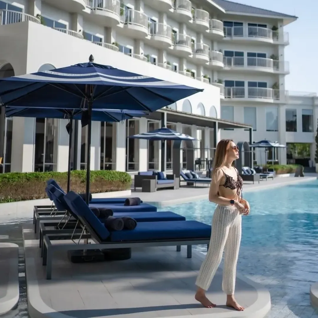 Cross-Pattaya-Hotel-Pool-View