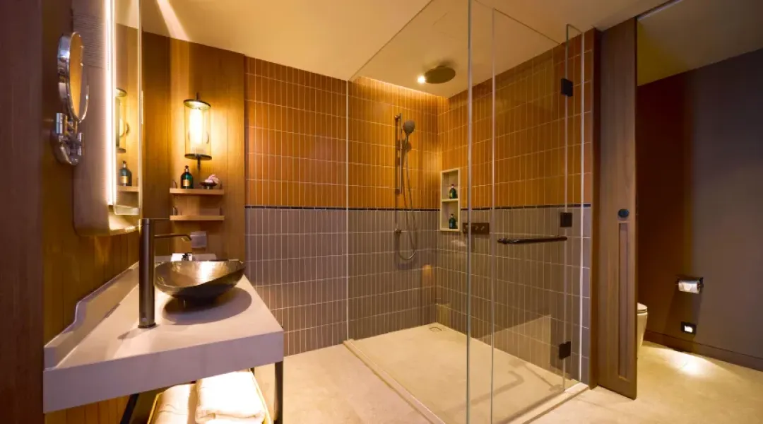 Centara-Pattaya-Premium-Spa-Explorer-Bathroom