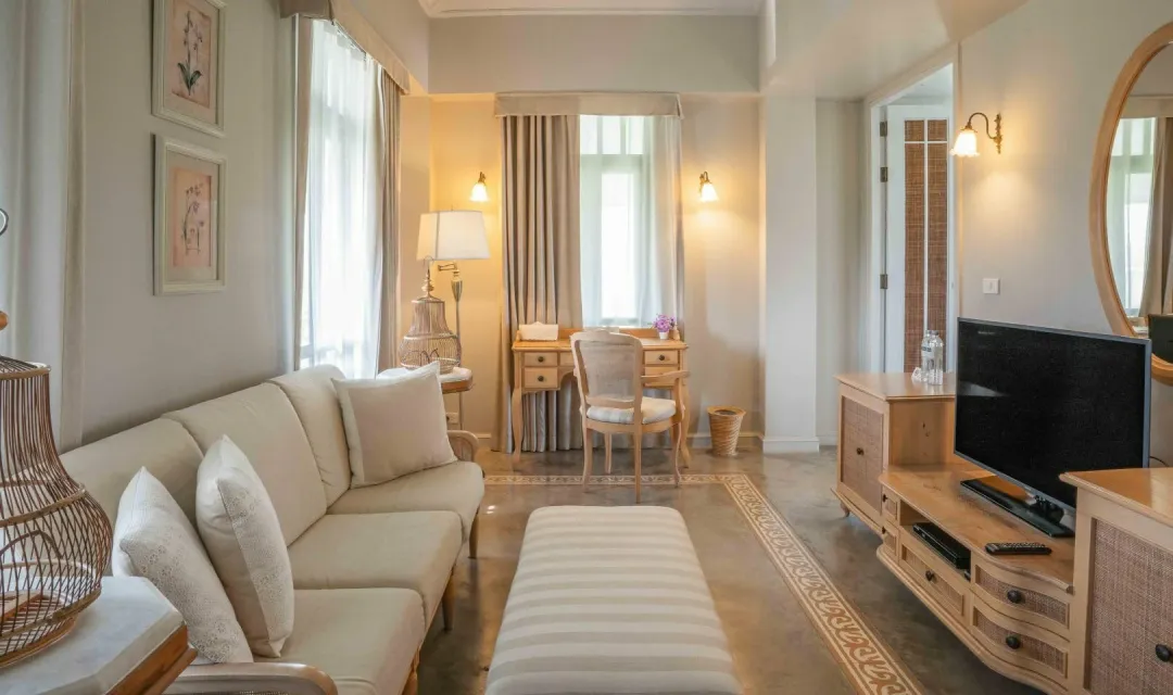 Devasom-Hua-Hin-Seaside-Suite-Living-Space