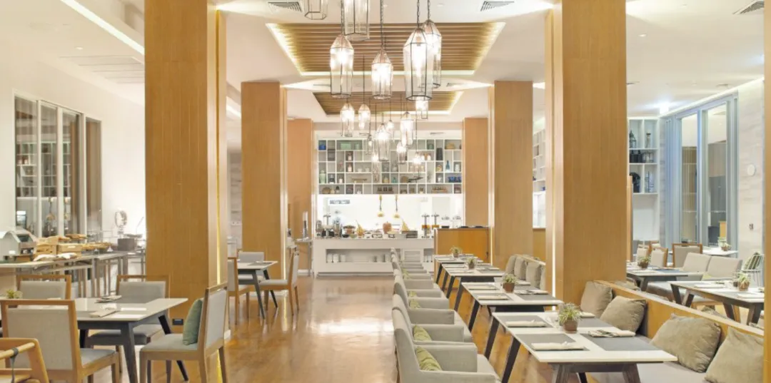 Ace of Hua Hin - The Exchange