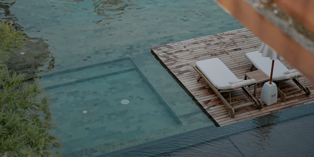 Cape-Nidhra-Hotel-Infinity-Pool-Aerial-View