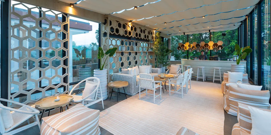 Cape-Nidhra-Hotel-Restaurant-Interior