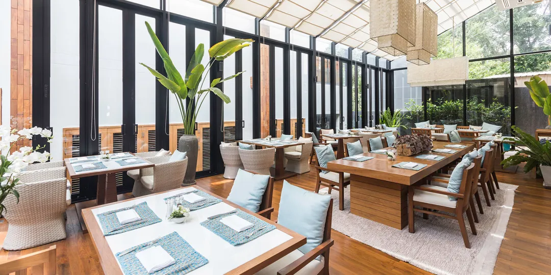 Cape-Nidhra-Hotel-Restaurant-Interior-Different-View