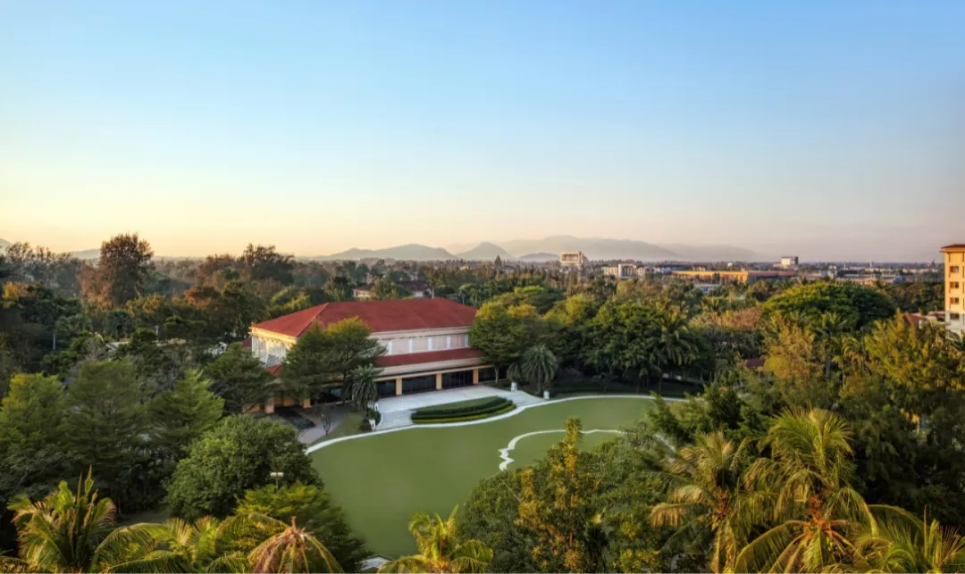 Dusit-Thani-Hua-Hin-Bolf