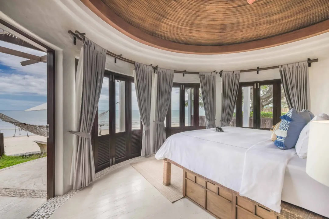 Aleenta Hua Hin - Beachfront Pool Suite - King Bed - View