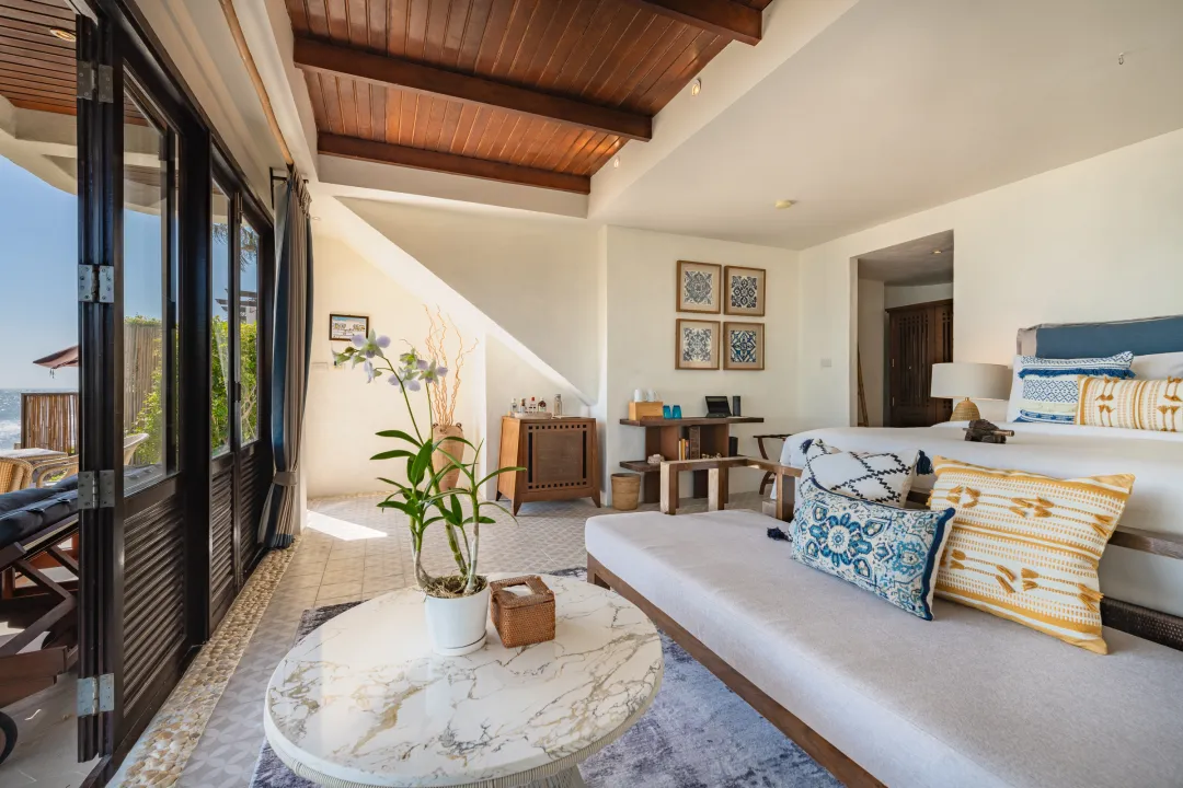 Aleenta Hua Hin - Beachfront Pool Suite - Details