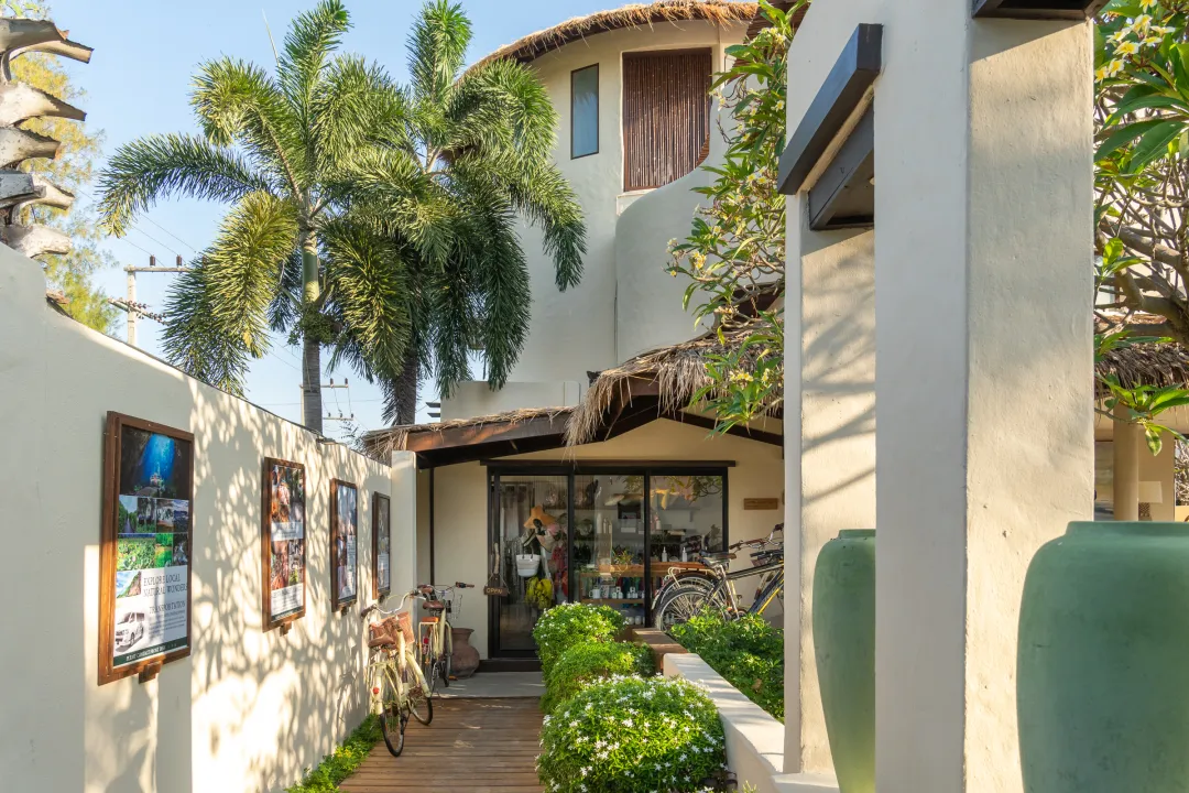 Aleena-Hua-HIn-Bakery