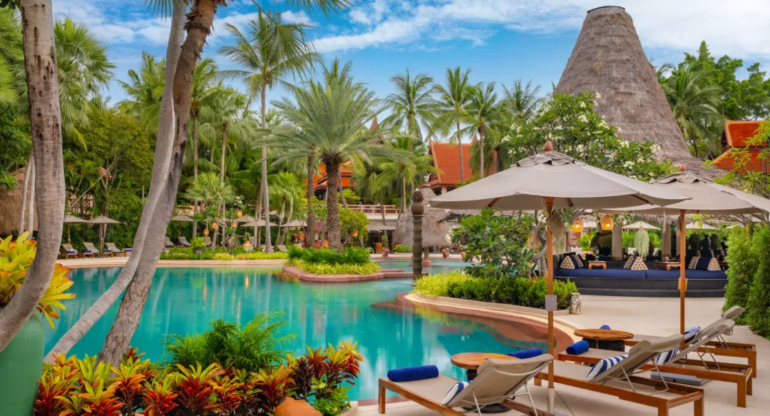 Ananatara-Hua-Hin-Main-Pool