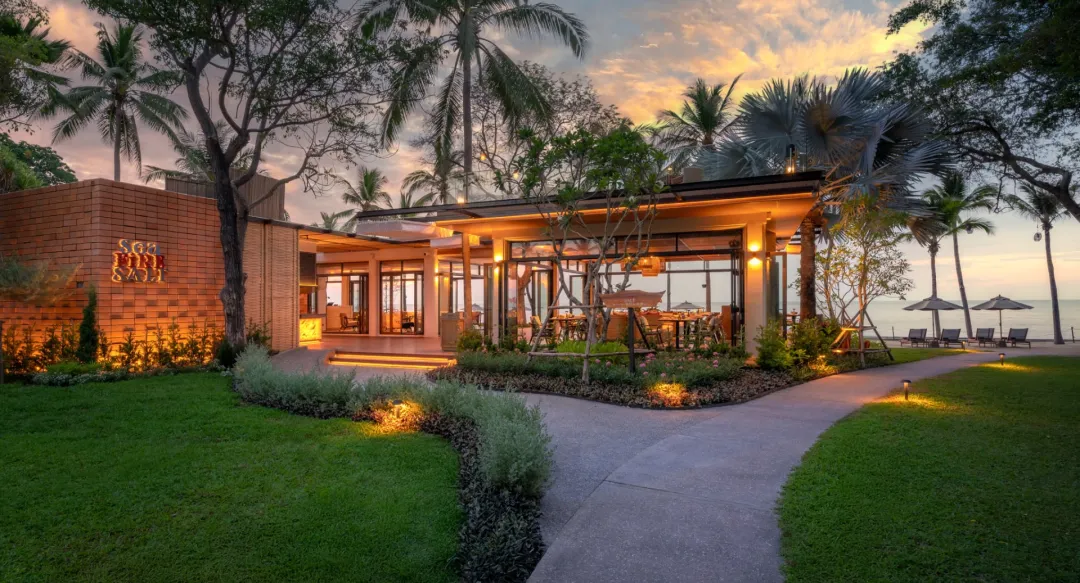 Anantara-Hua-Hin-Sea-Fire-Salt