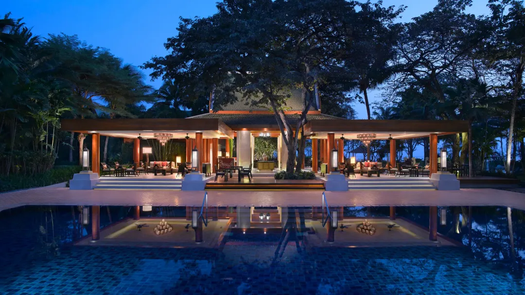 Hyatt-Regency-Hua-Hin-Club-Pool