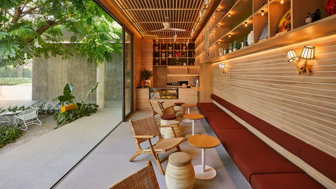 Standard-Hua-Hin-Juice-Cafe