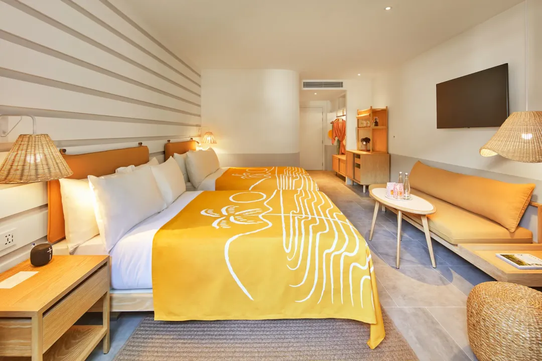 Standard Hua Hin - Deluxe Room with Twin Beds