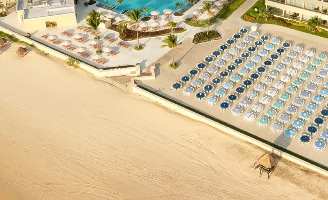 Moon-Palace-Cancun-Beach