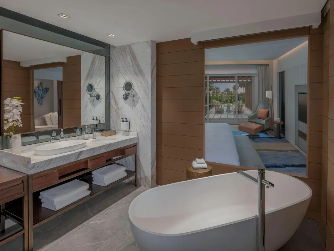 InterContinental-Ras-Al-Khaimah-Club-Garden-Terrace-Bathroom