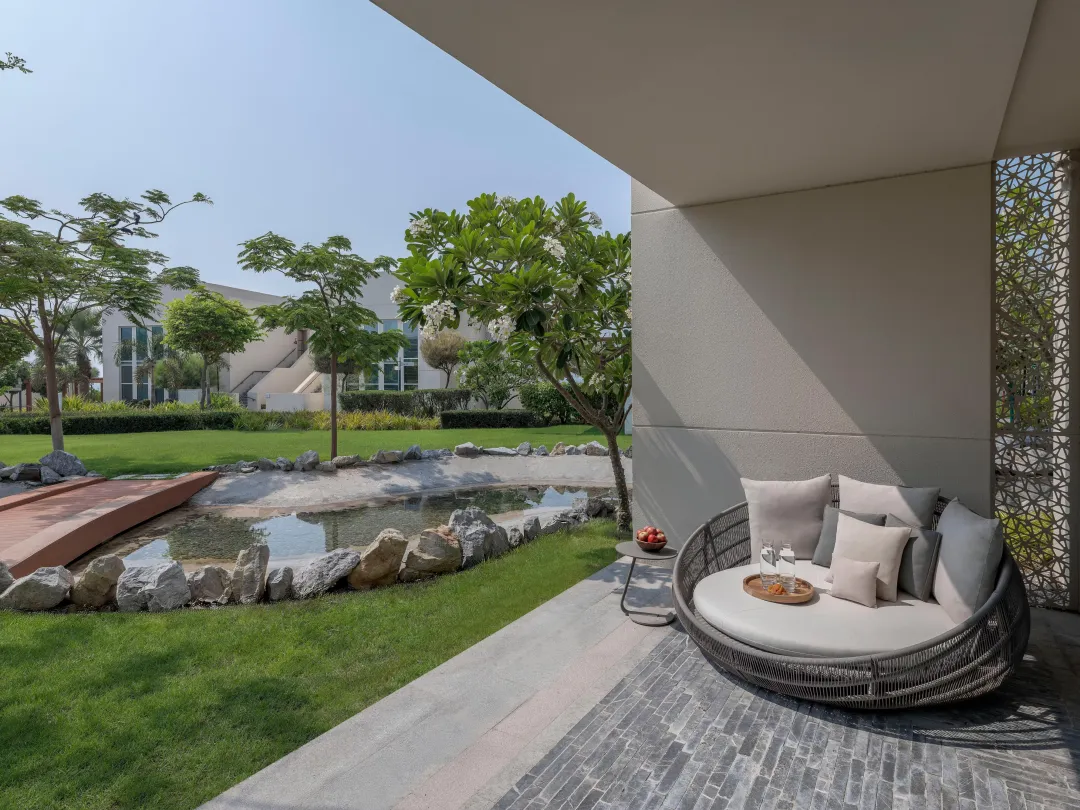 InterContinental-Ras-Al-Khaimah-Garden-TErrace-Patio