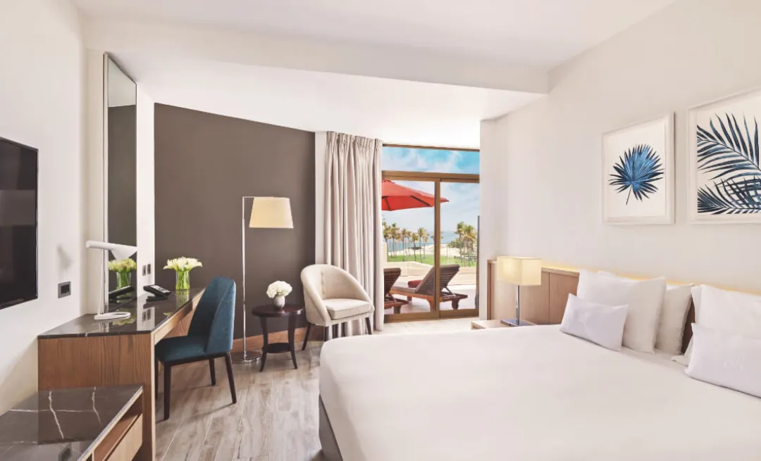 JA-Beach-Hotel-Deluxe-Sea-View-Room