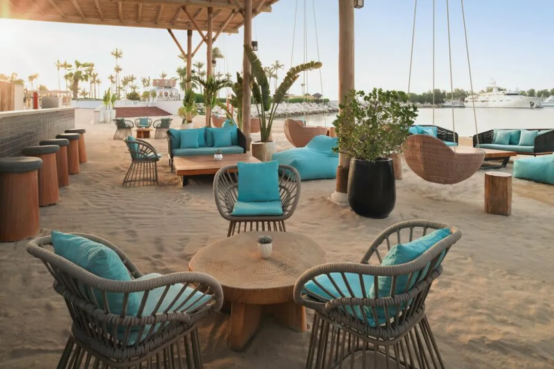 JA-Beach-Hotel-Sand-Bar