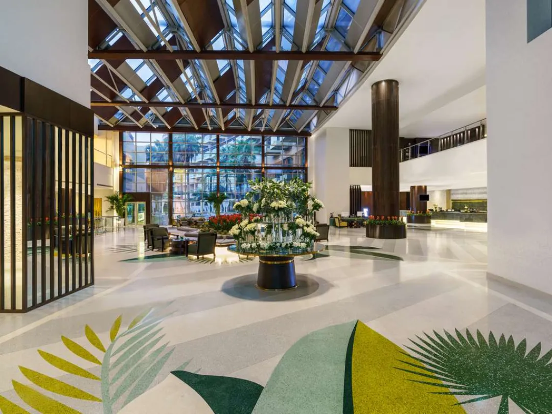 Rixos-The-Palm-Lobby