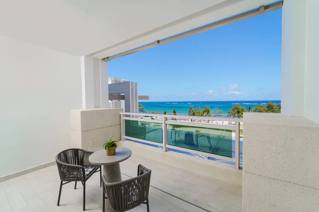 Wyndham Grand Barbados - Deluxe Ocean View - Balcony