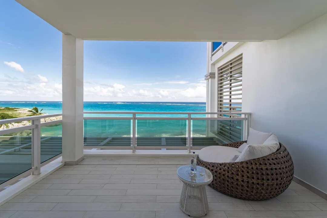 Wyndham Grand Barbados - Zephyr Suite - Balcony Couch