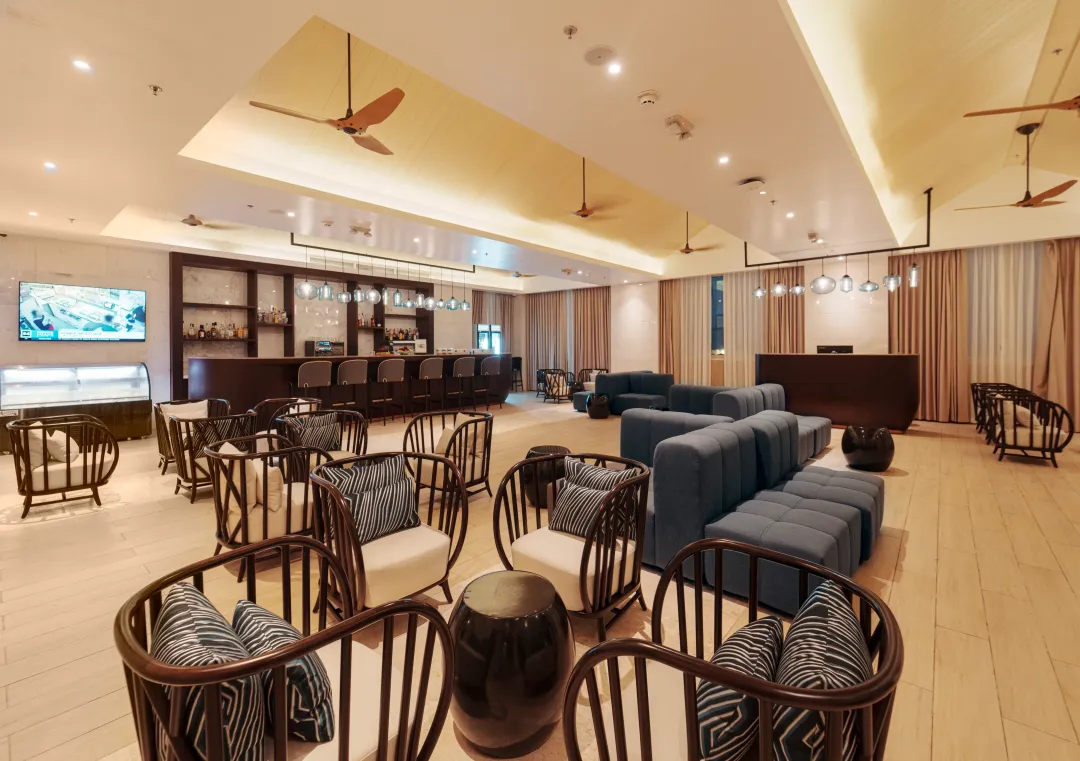 Wyndham Grand Barbados - Lucy Lounge