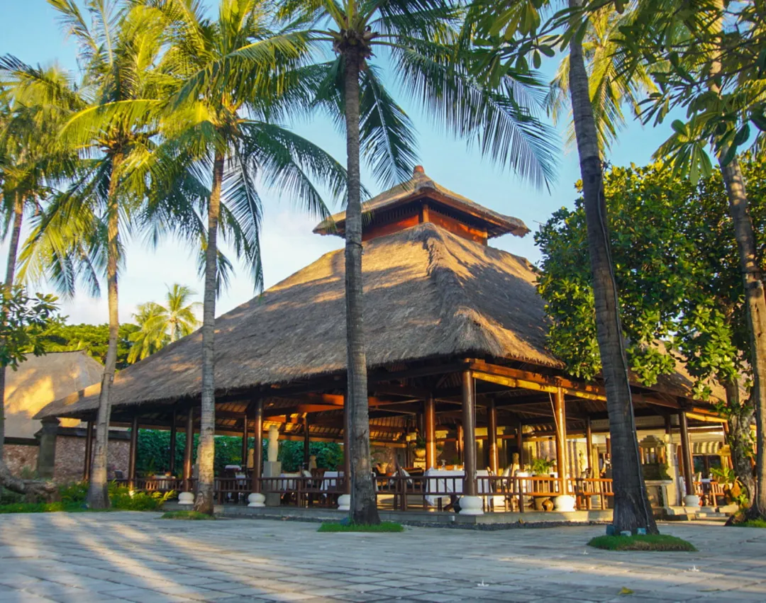 The-Oberoi-Beach-Resort-Lombok-Beachside-Restaurant