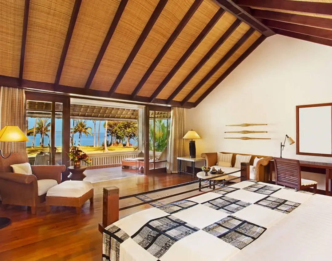 The-Oberoi-Lombok-Luxury-Pavilion-Ocean-View-King-Bed
