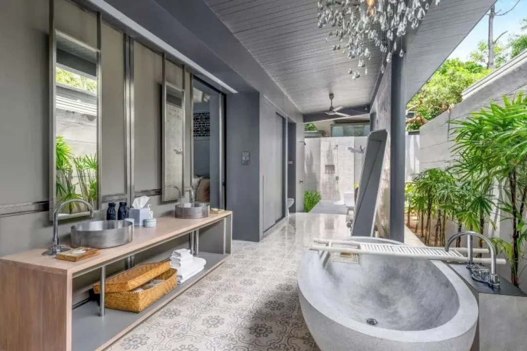 Sala-Phuket-Mai-Khao-Beach-Resort-Outdoor-Bathtub