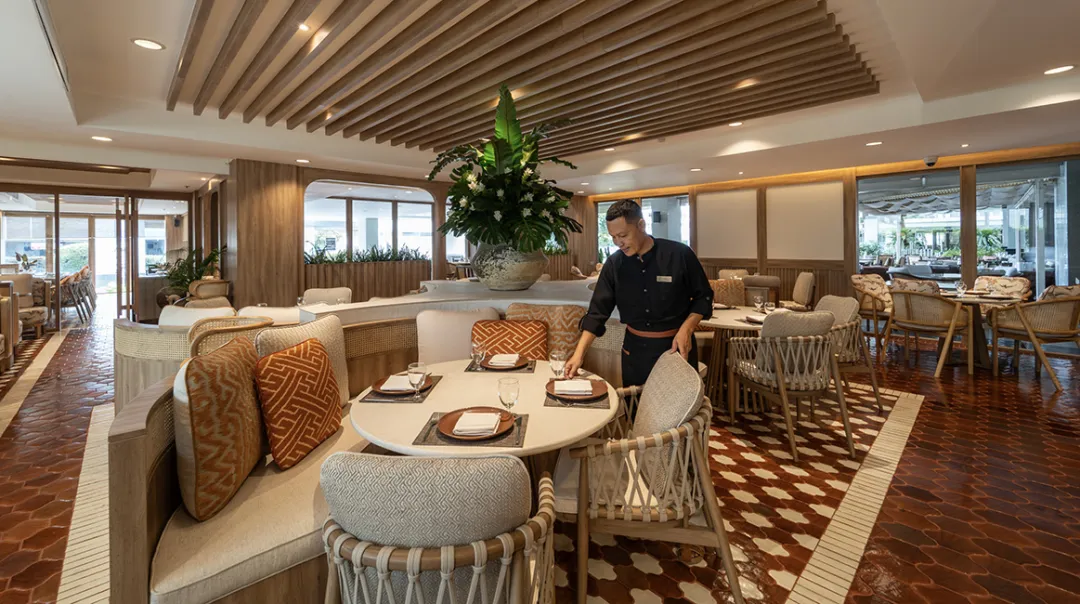 Kantary-Hills-Chiang-Mai-Nimman-Bar