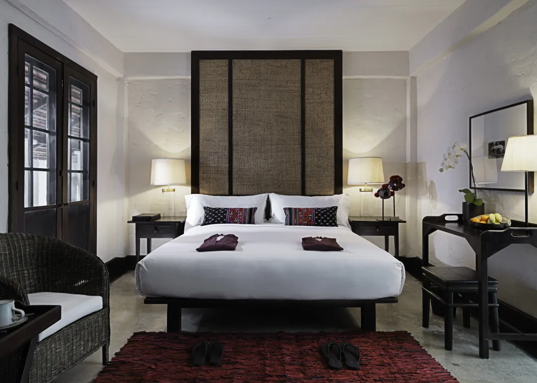 Tamarind Village Chiang Mai - Lanna Room - King Bed - Straight View