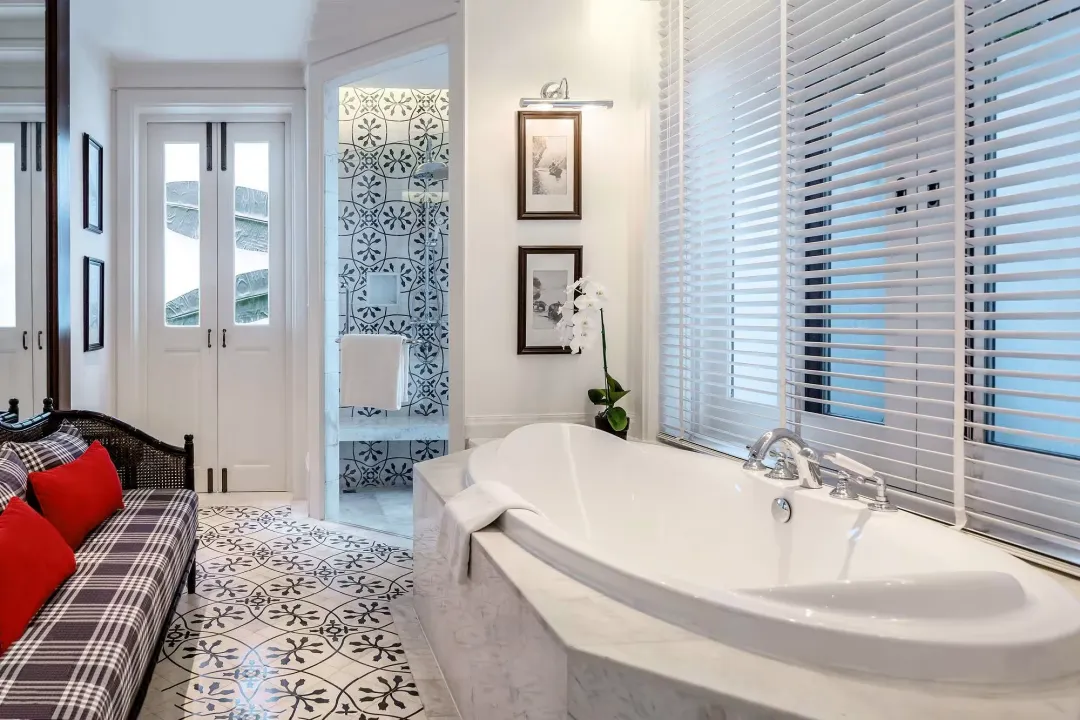 137-Pillars-Chiang-Mai-Suite-Bathroom