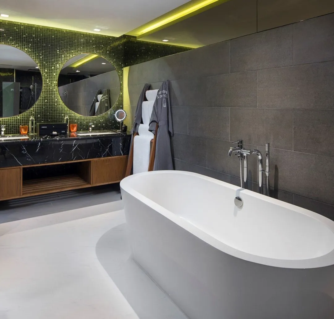 Cross Chiang Mai Riverside - Grand Suite River View - Bathroom