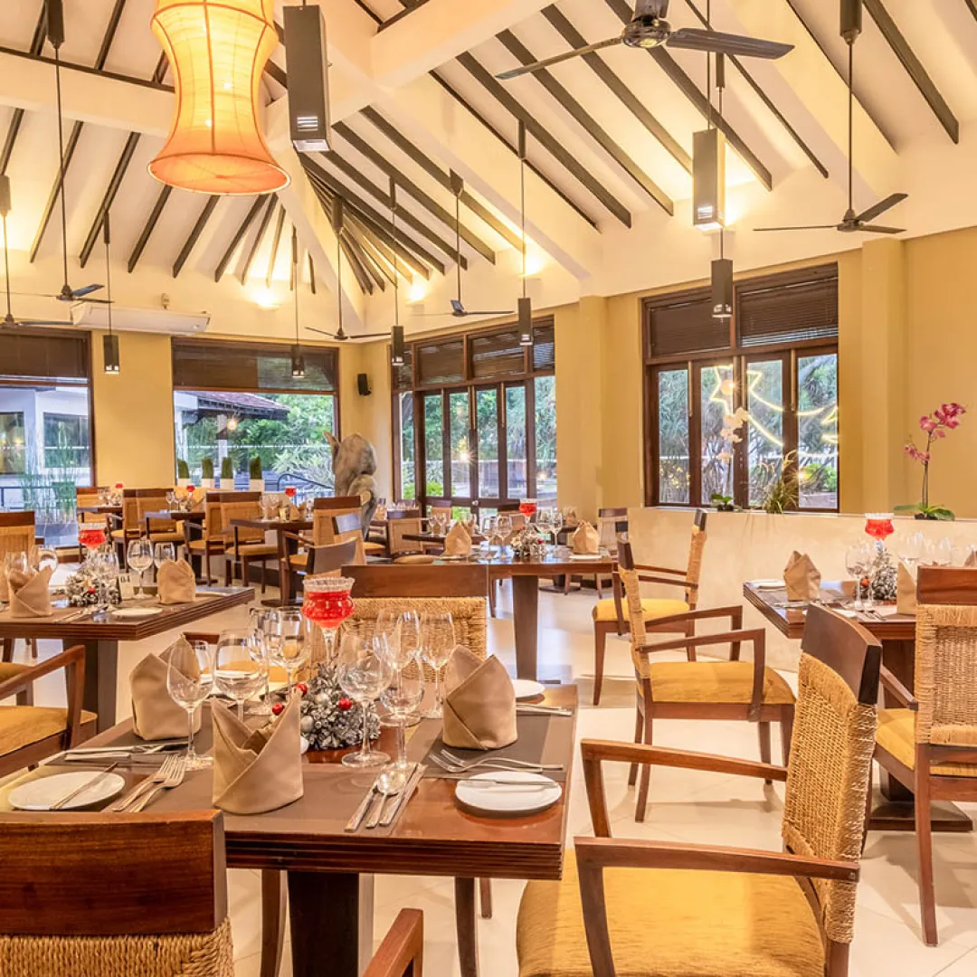 Club Hotel Dolphin - Waves Restaurant