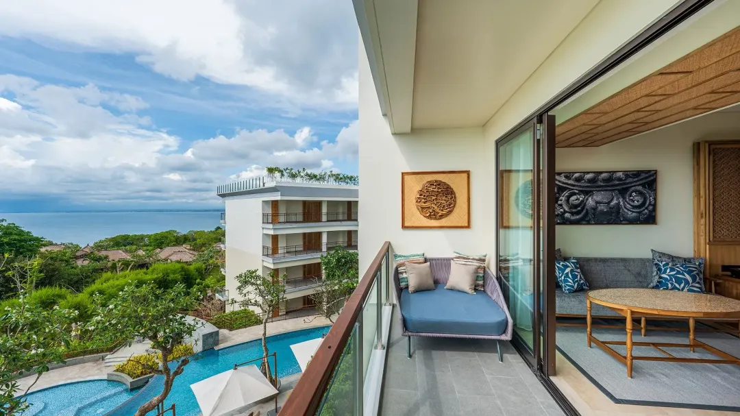 Ayana-Segara-Ocean-View-Room-Balcony