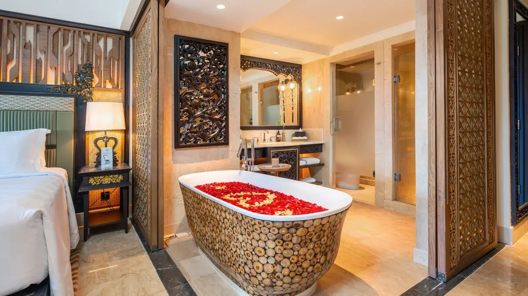 Ayana-Resort-Bali-Two-Bedroom-Ocean-View-Room-Bathroom